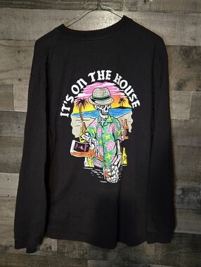 Retrofit Black Crewneck Graphic Long Sleeve